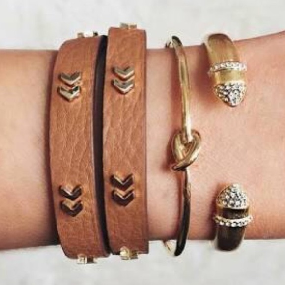 Stella & Dot | Dainty GOLD Delicate Knot Cuff Bracelet - Picture 5 of 6